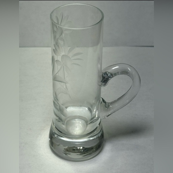 Vintage Etched Floral Hand Blown Shot Cordial Glasses Handles Set of 4, 4" Tall - Picture 7 of 9